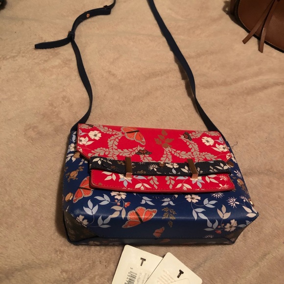 Ted Baker Bag. Absolute must have bag - Picture 2 of 7